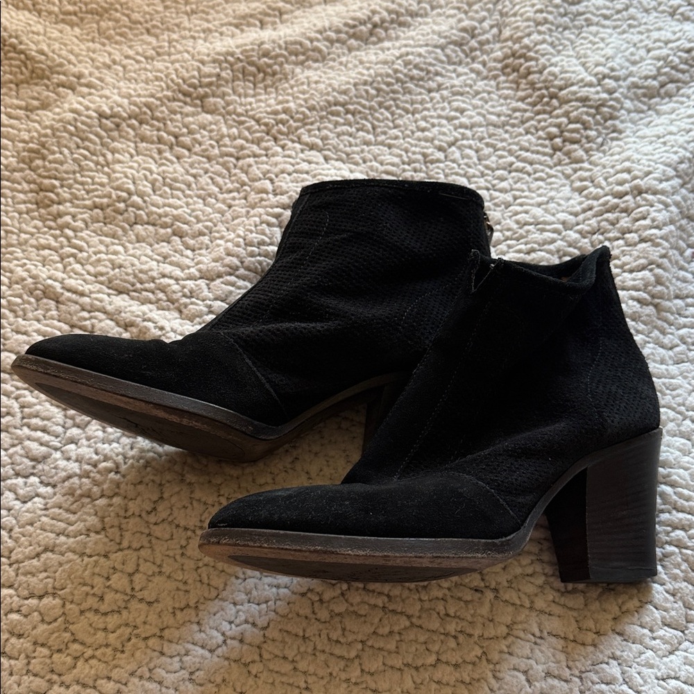 Aquatalia Black Suede Perforated Ankle Boots SZ 6